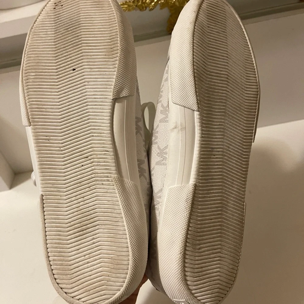 Michael Kors Gray Sneakers for Women. New conditions